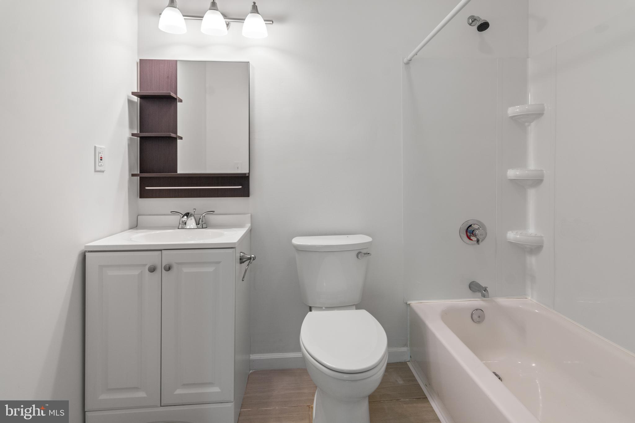 KIMBERLY WOODS VILLAGE - Residential