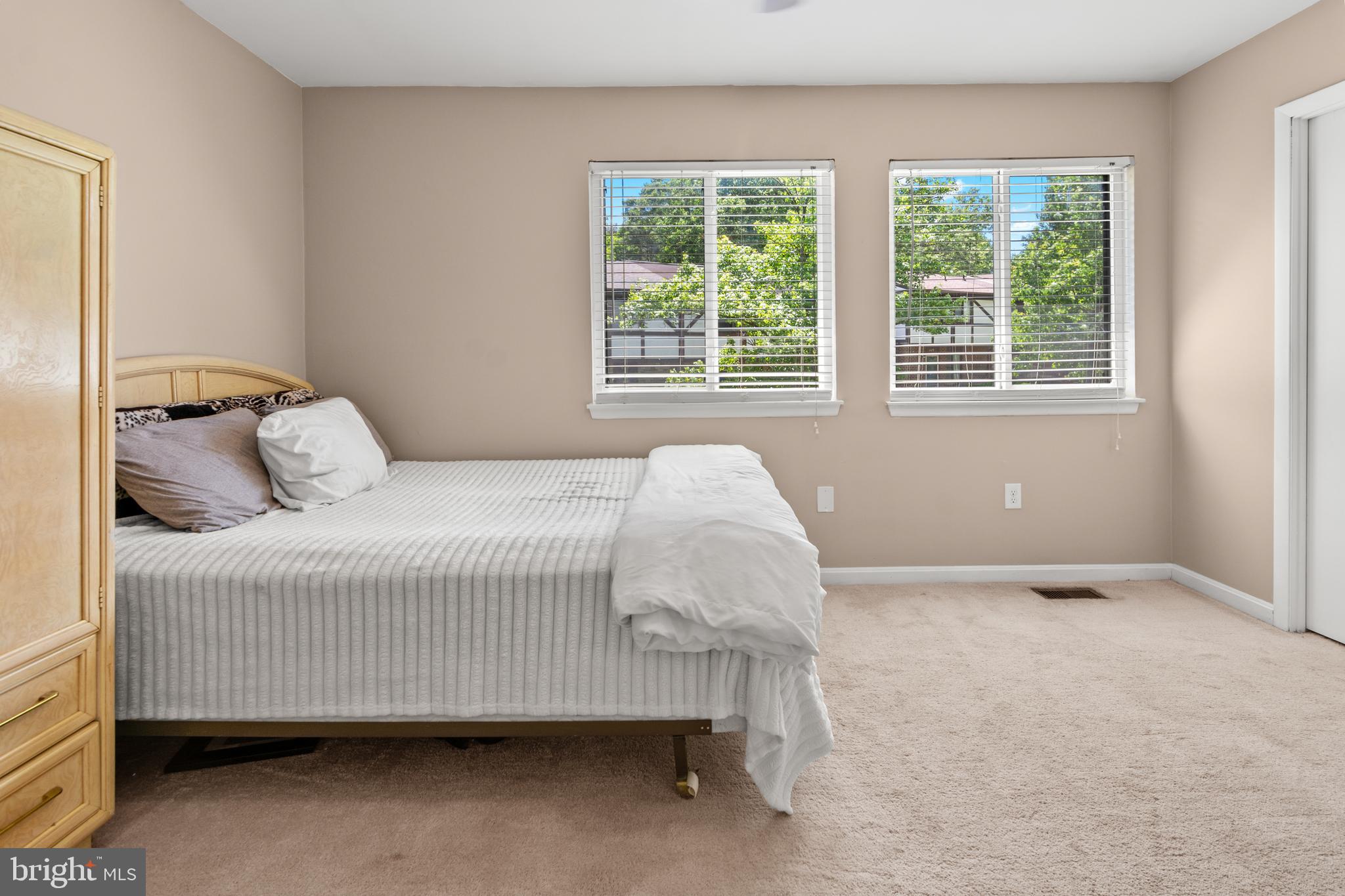 KIMBERLY WOODS VILLAGE - Residential