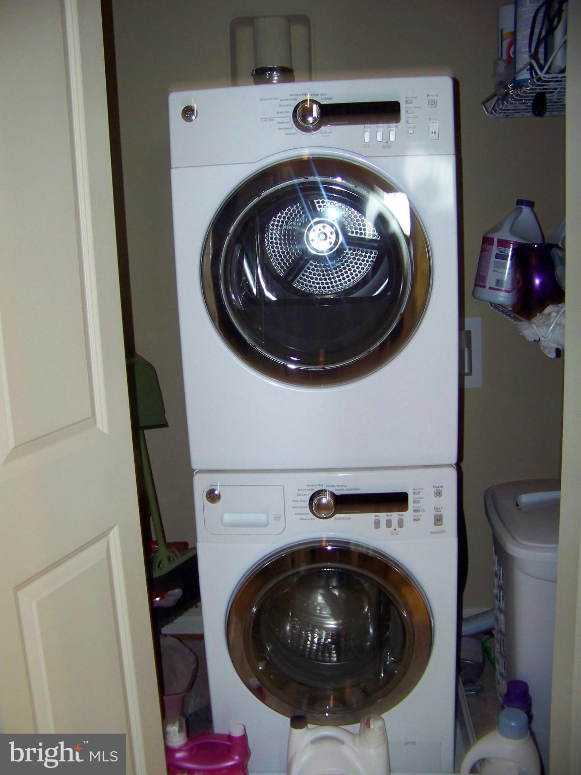 WOODSTREAM - Residential Lease