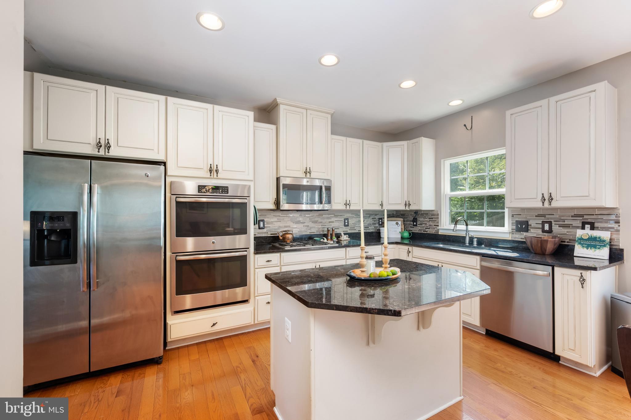 MOUNTAIN BROOK ESTATES - Residential