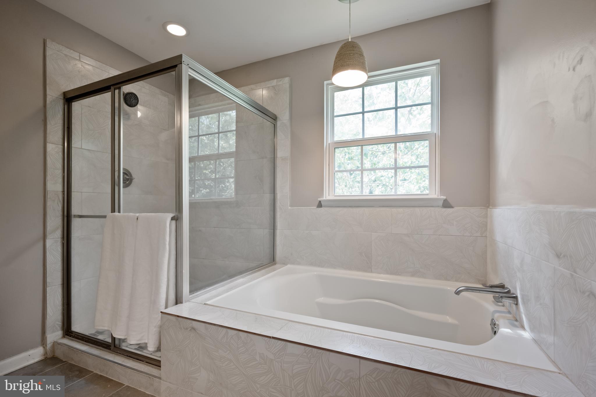 MOUNTAIN BROOK ESTATES - Residential