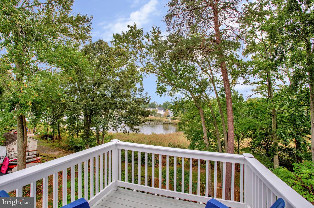 BAY HIGHLANDS - Residential