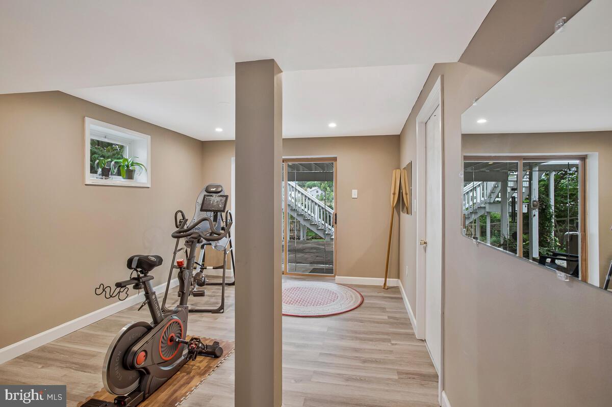 BAY HIGHLANDS - Residential