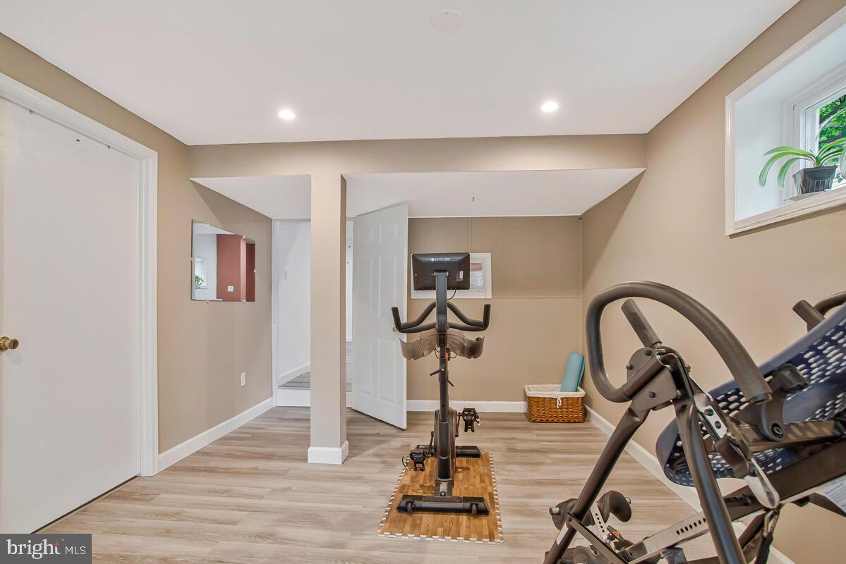 BAY HIGHLANDS - Residential