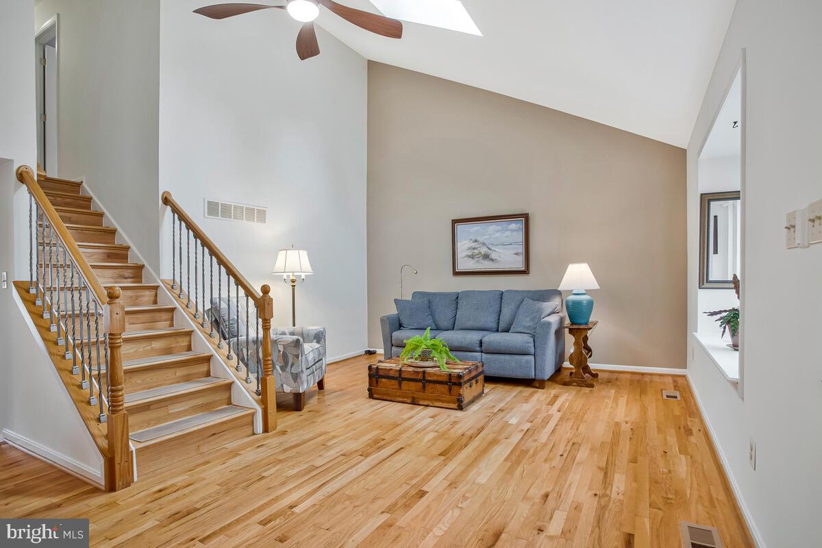 BAY HIGHLANDS - Residential