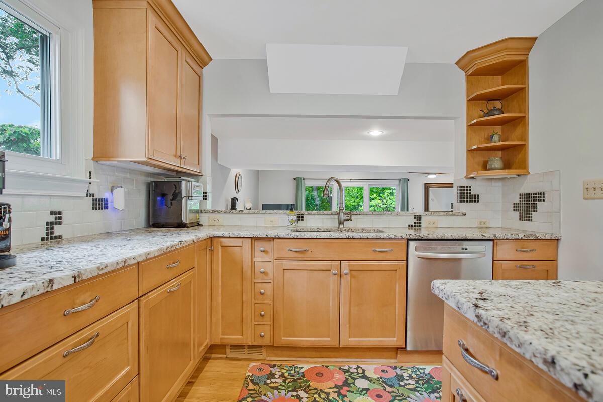 BAY HIGHLANDS - Residential