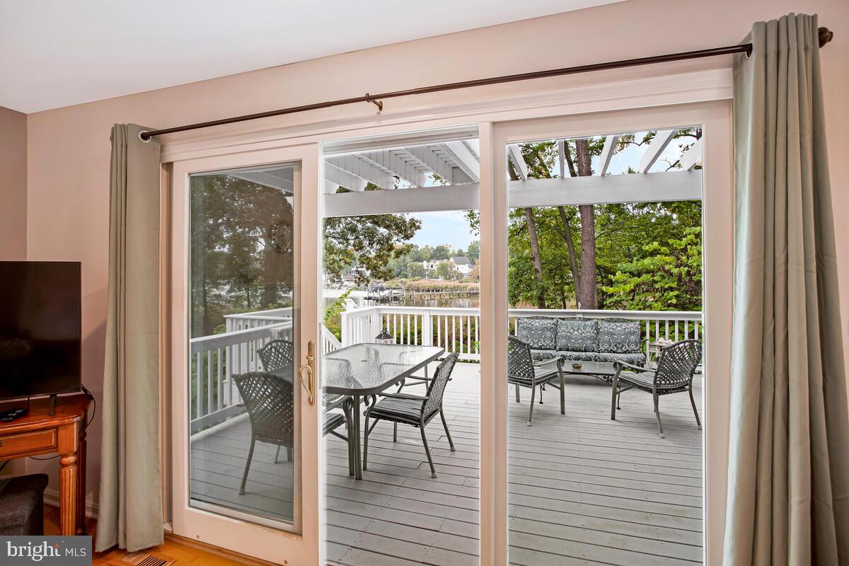 BAY HIGHLANDS - Residential
