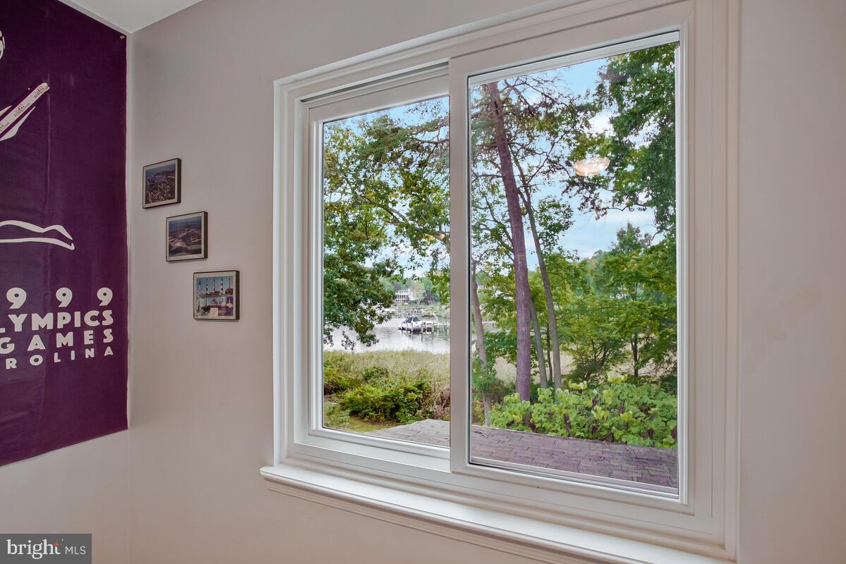 BAY HIGHLANDS - Residential
