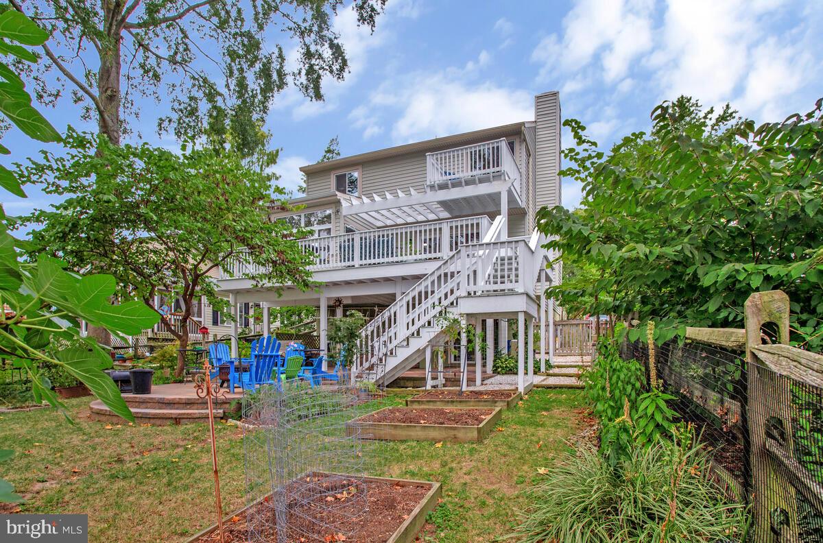 BAY HIGHLANDS - Residential