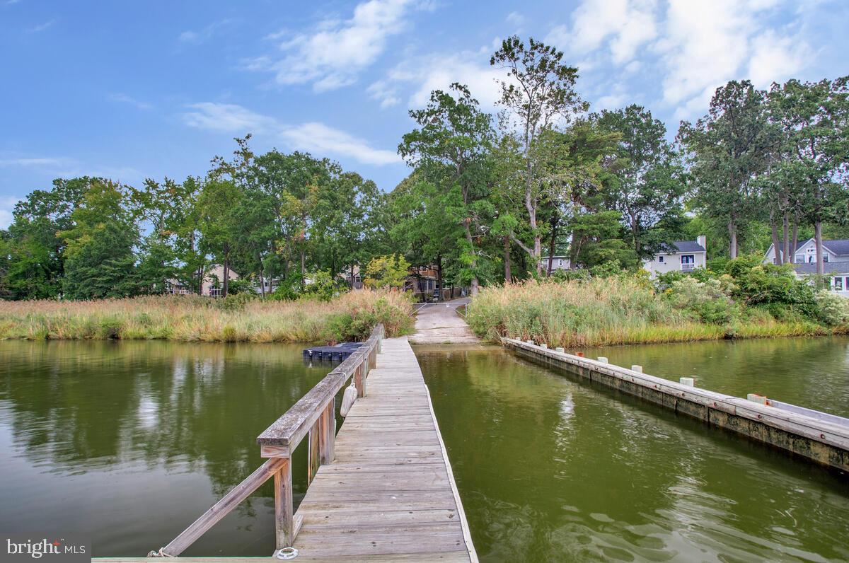 BAY HIGHLANDS - Residential