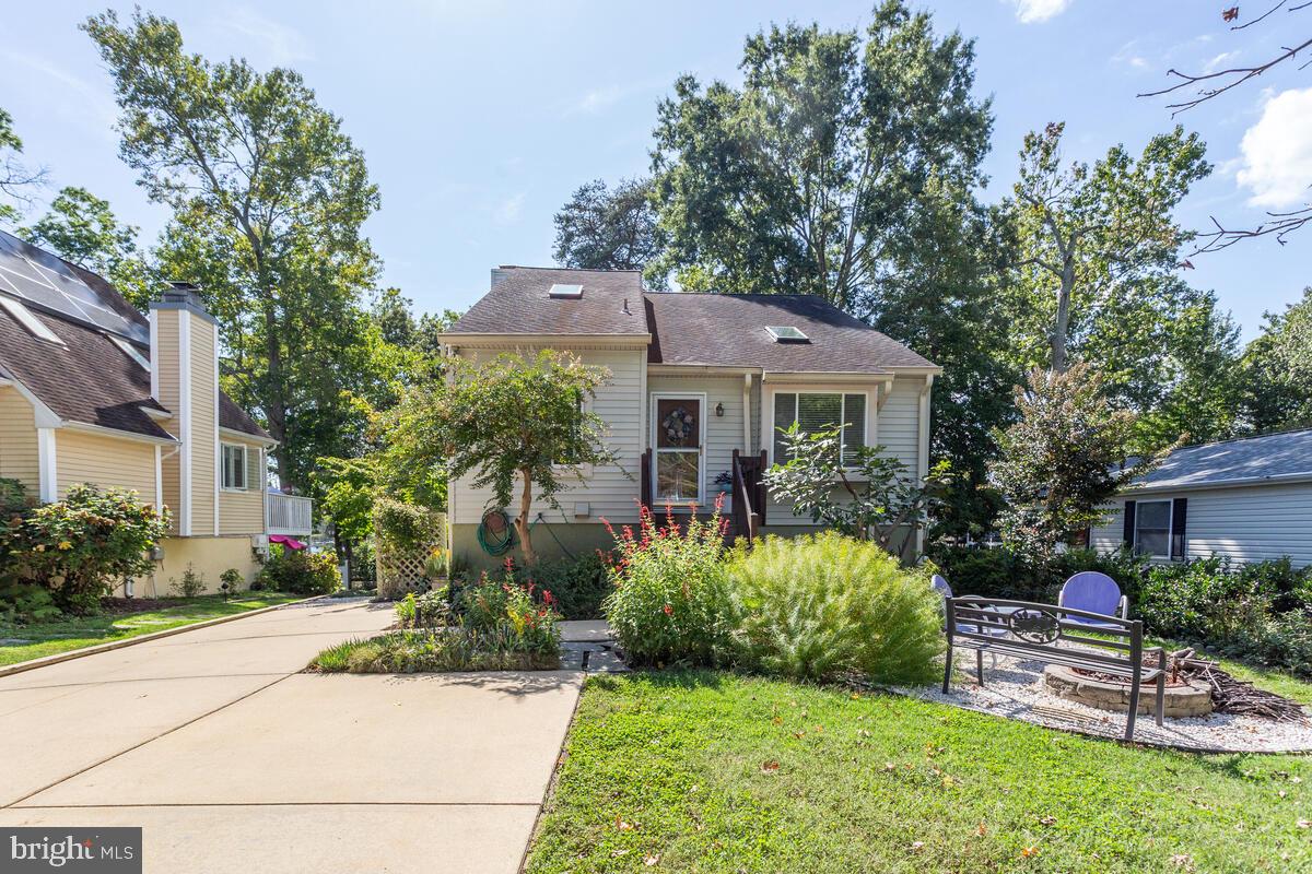 BAY HIGHLANDS - Residential