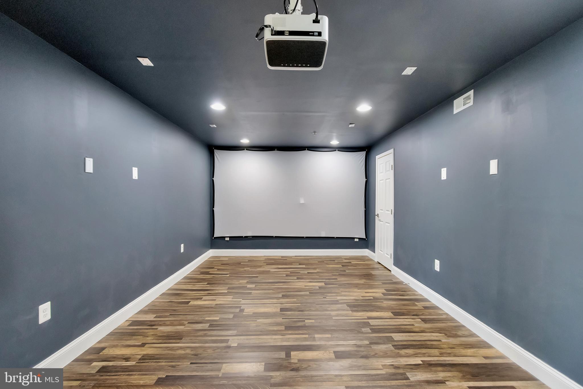 BONNIE BRANCH WOODS - Residential