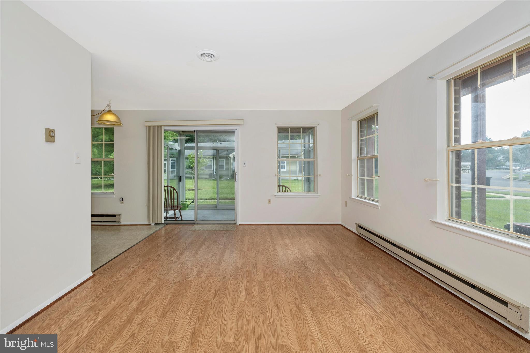 CRESTWOOD VILLAGE - Residential Lease