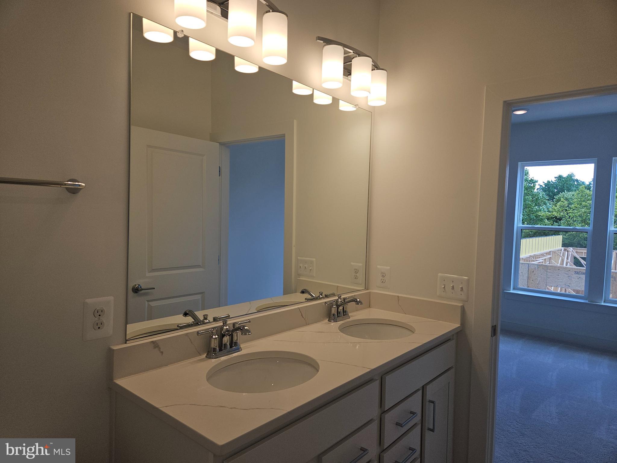 KING FARM IRVINGTON - Residential Lease