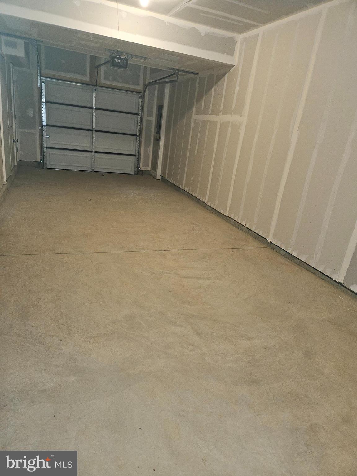 KING FARM IRVINGTON - Residential Lease