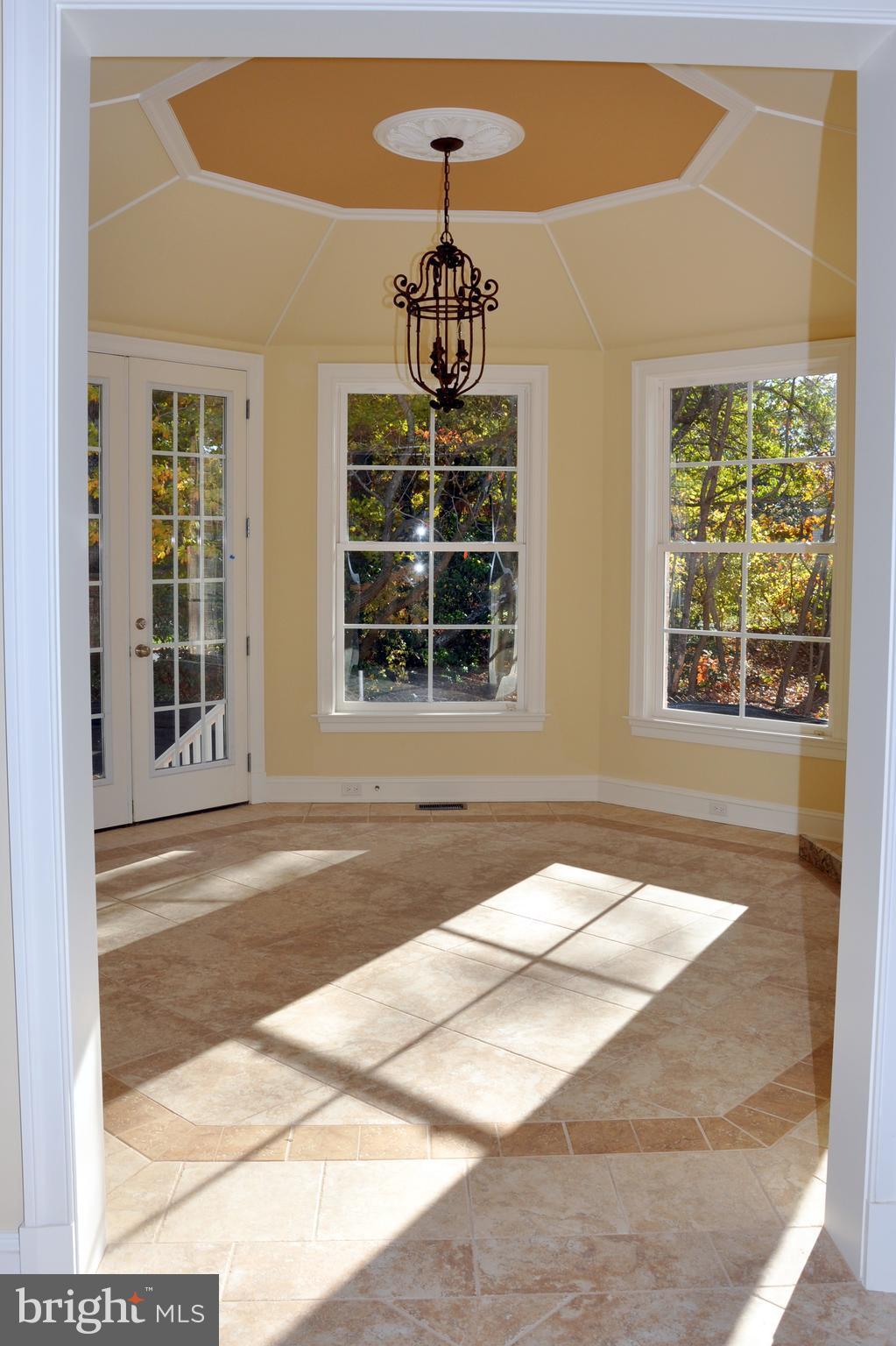 WOODHAVEN - Residential