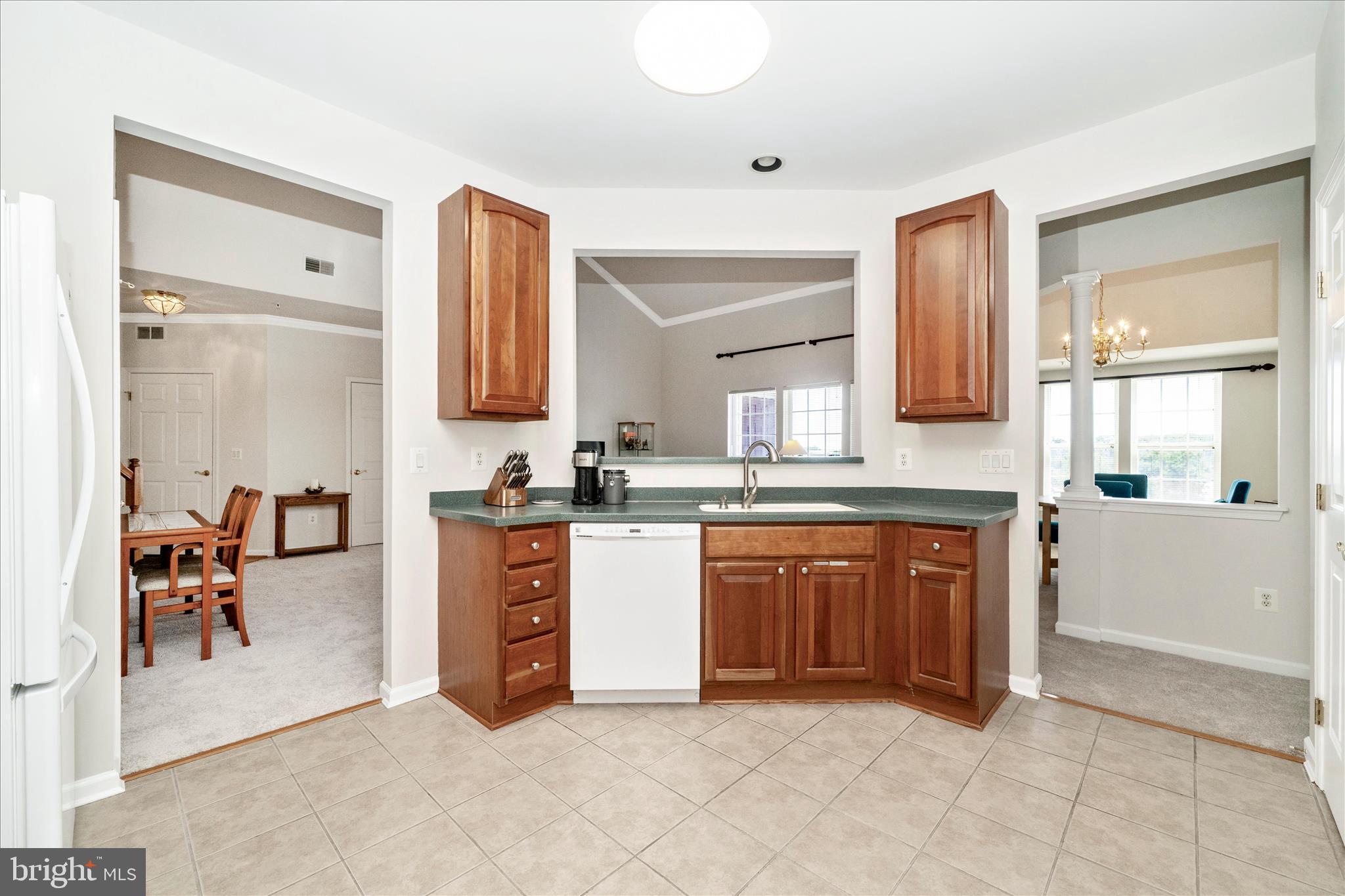 COURTYARDS AT TIMBERS - Residential