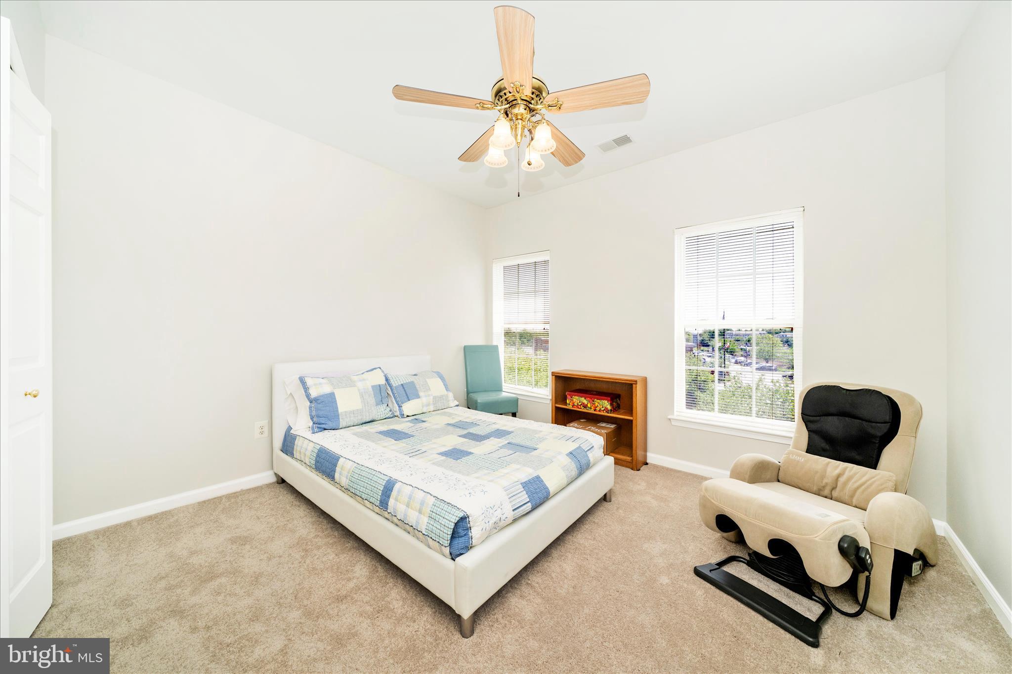 COURTYARDS AT TIMBERS - Residential
