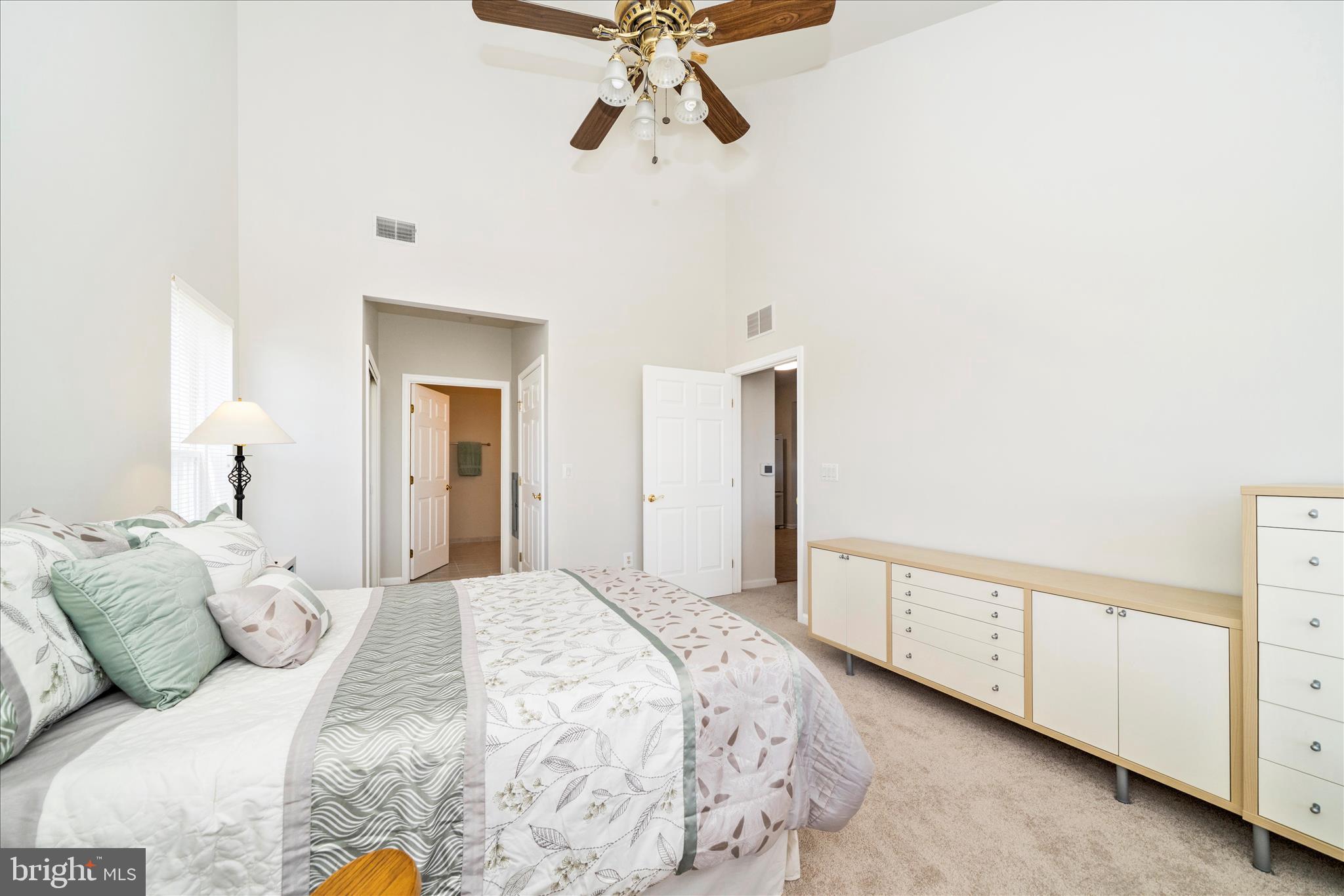 COURTYARDS AT TIMBERS - Residential