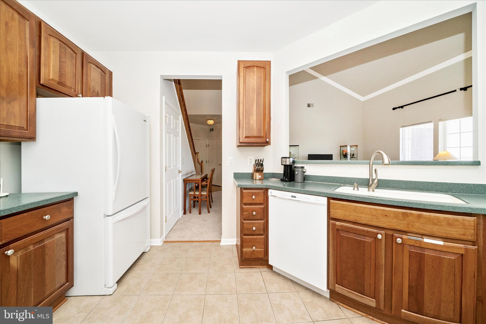 COURTYARDS AT TIMBERS - Residential