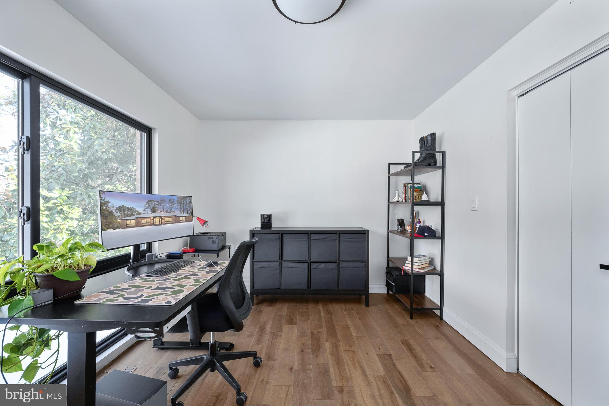 BELMONT HILLS/INGLESIDE - Residential