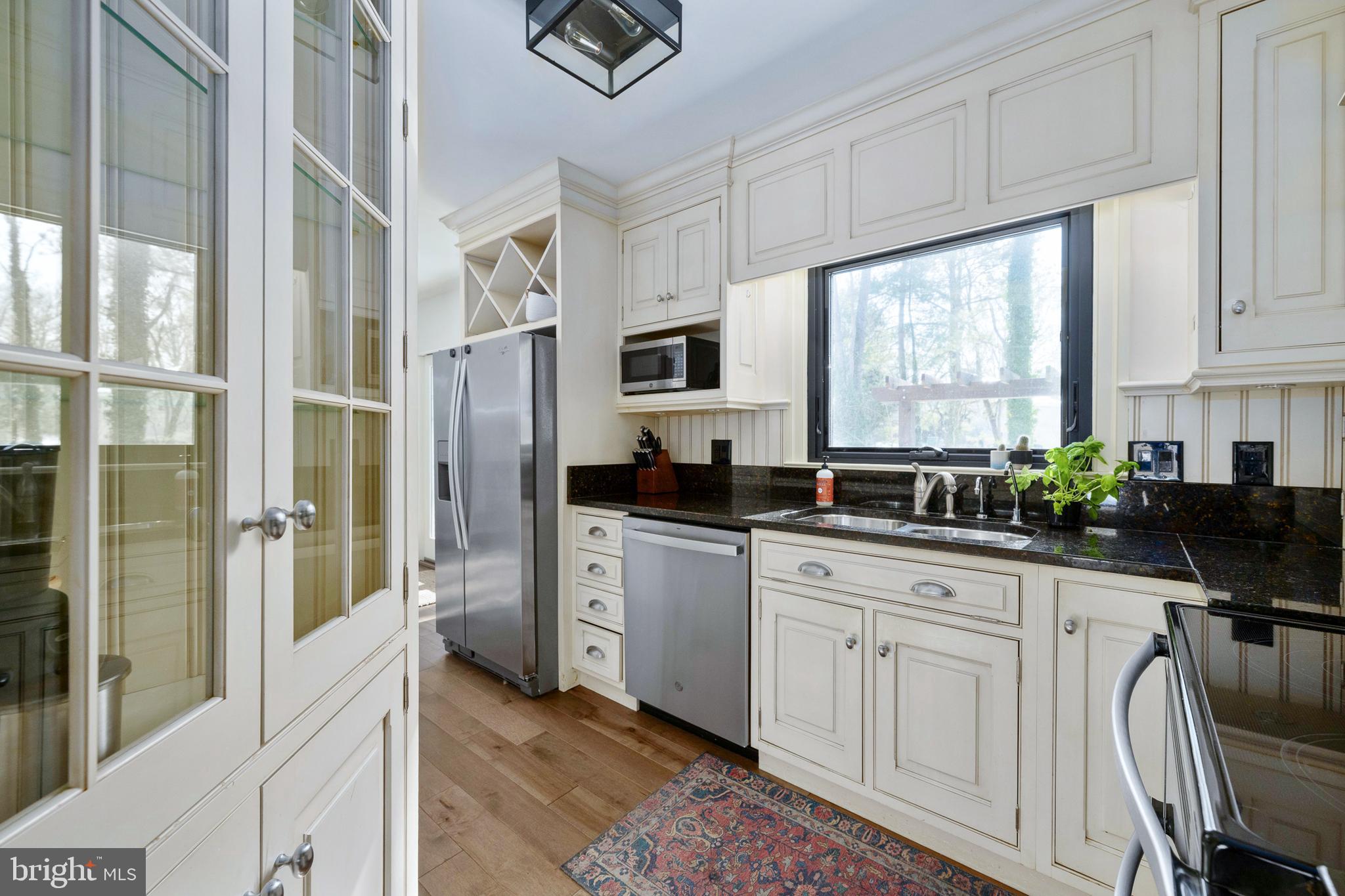 BELMONT HILLS/INGLESIDE - Residential