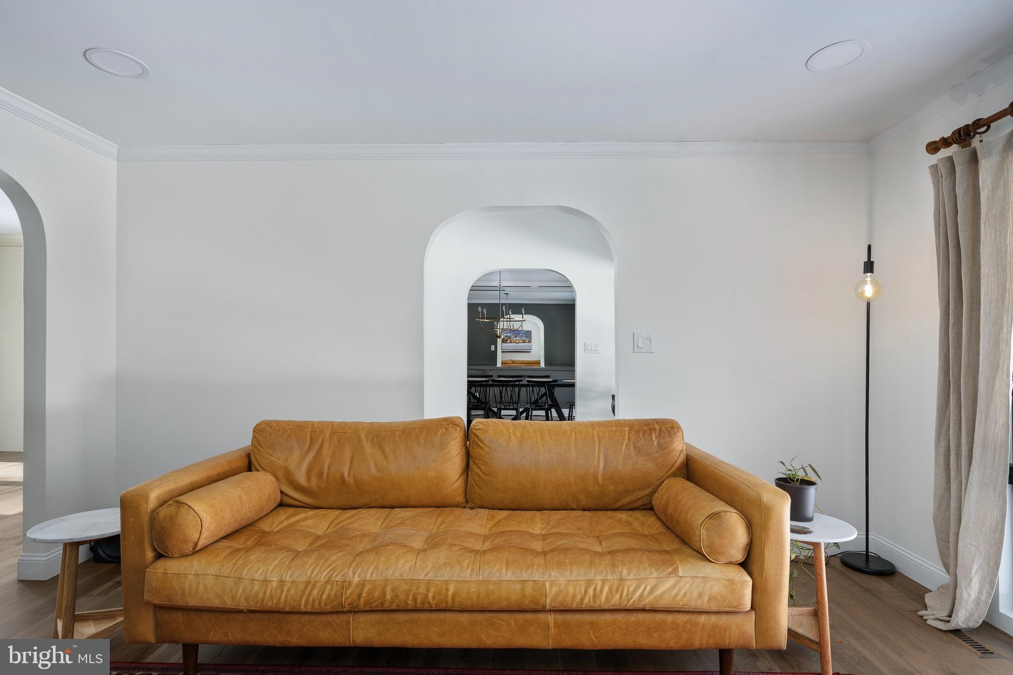 BELMONT HILLS/INGLESIDE - Residential