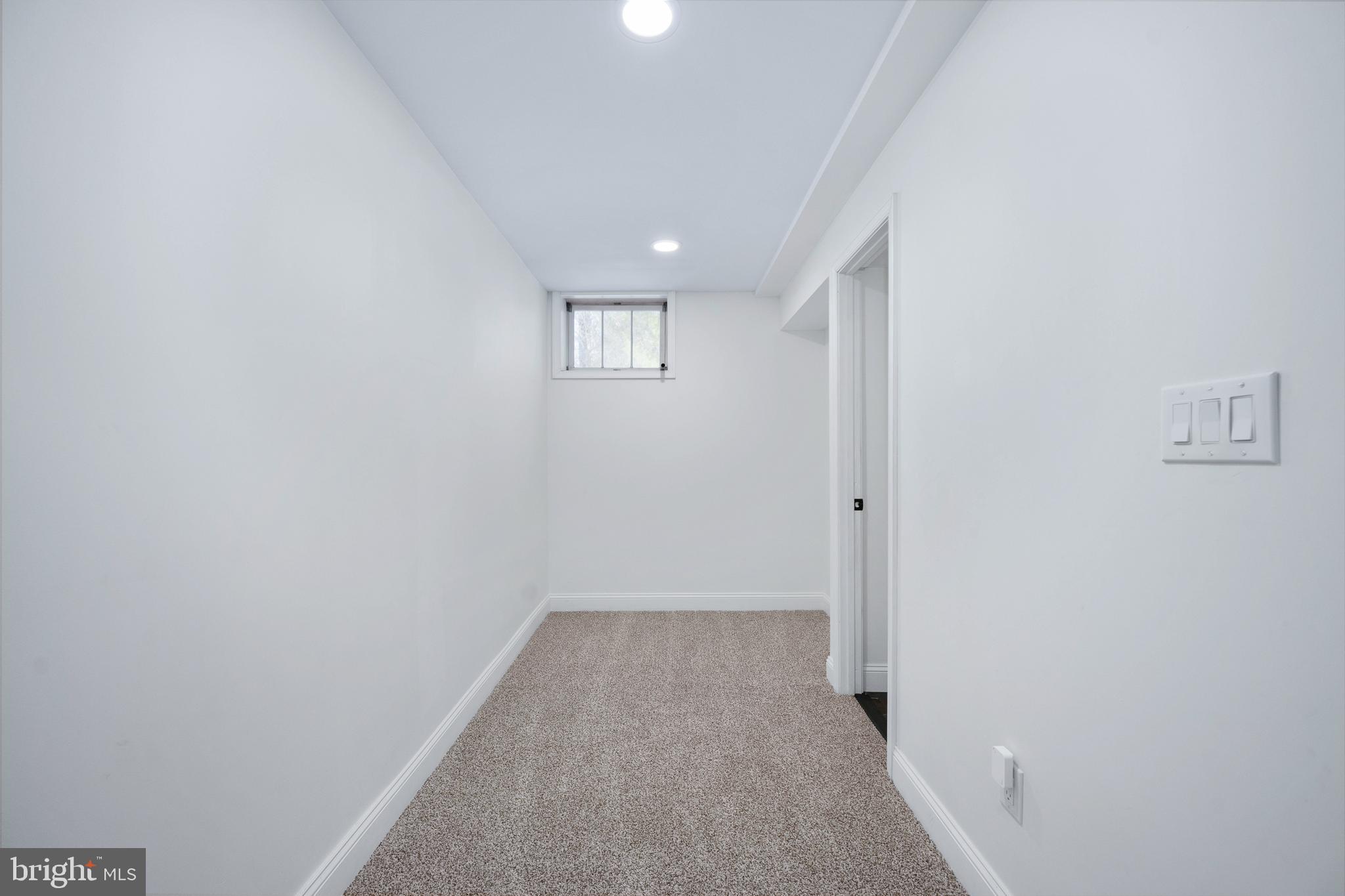 BELMONT HILLS/INGLESIDE - Residential