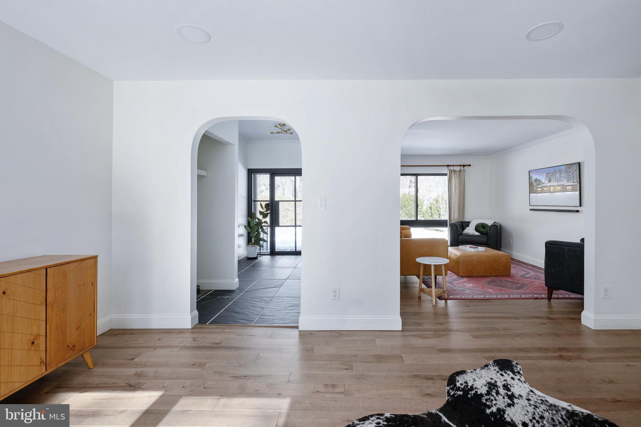 BELMONT HILLS/INGLESIDE - Residential