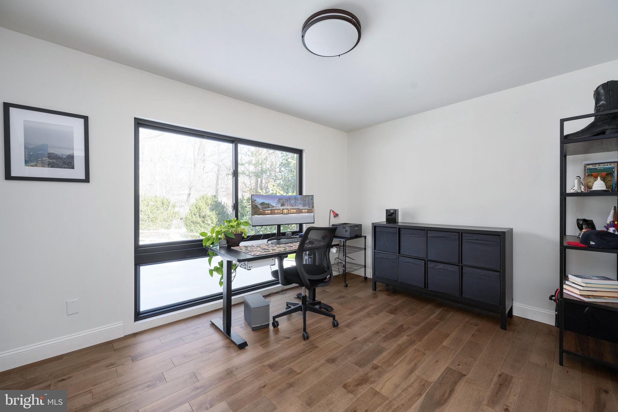 BELMONT HILLS/INGLESIDE - Residential