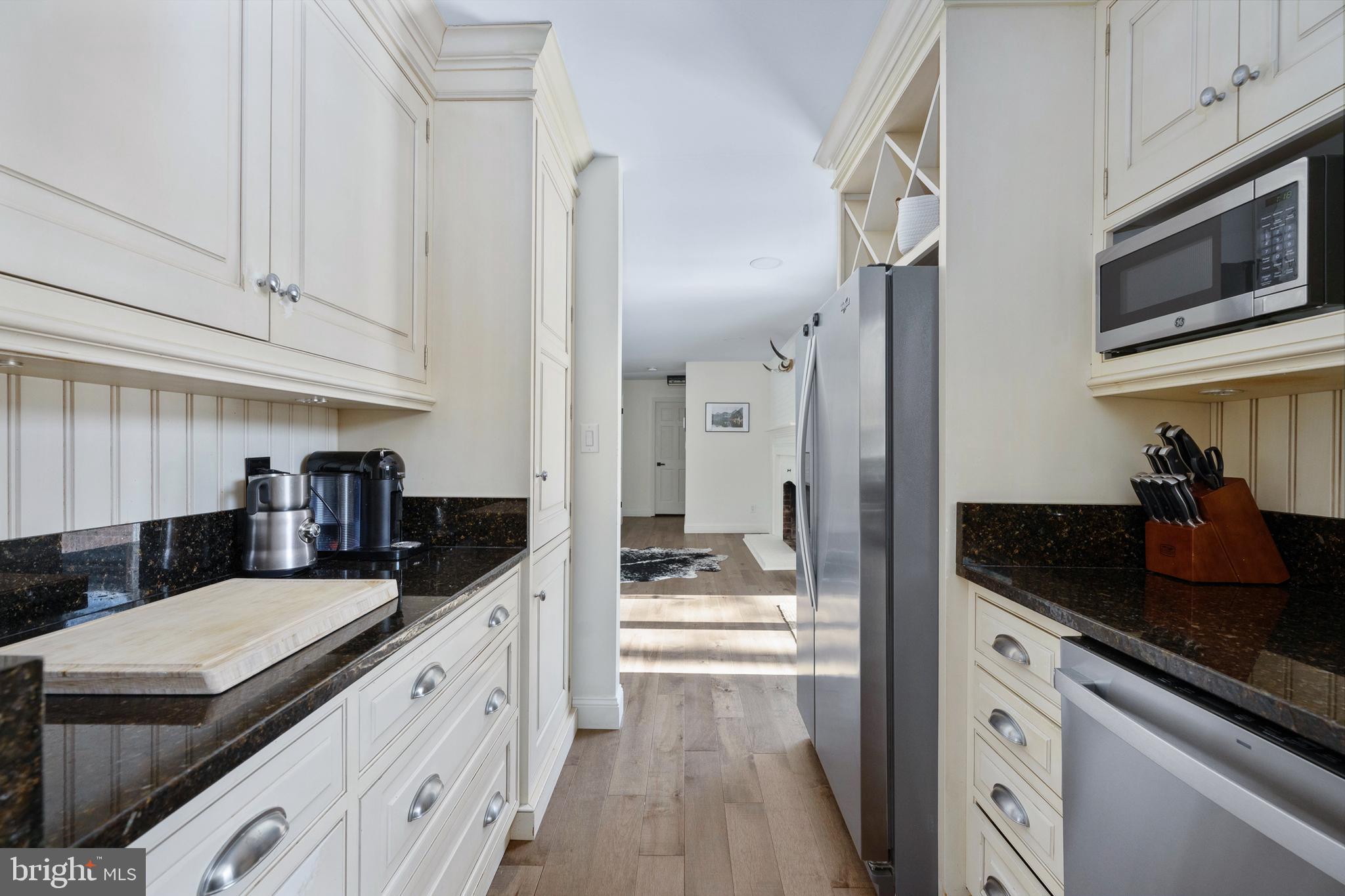 BELMONT HILLS/INGLESIDE - Residential