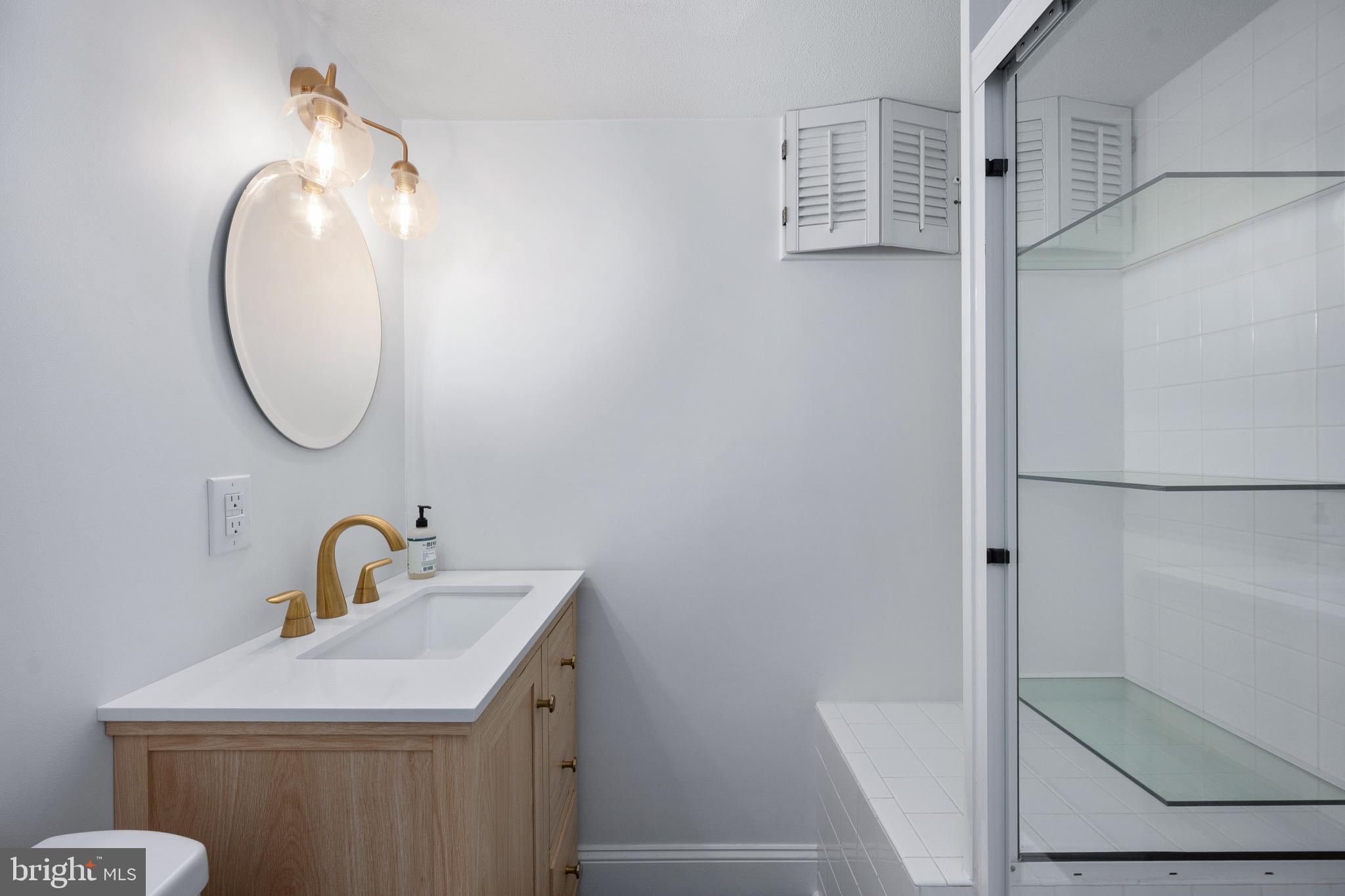 BELMONT HILLS/INGLESIDE - Residential