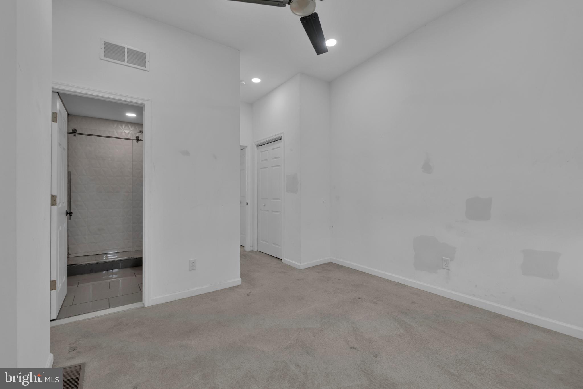 HAMPDEN HISTORIC DISTRICT - Residential