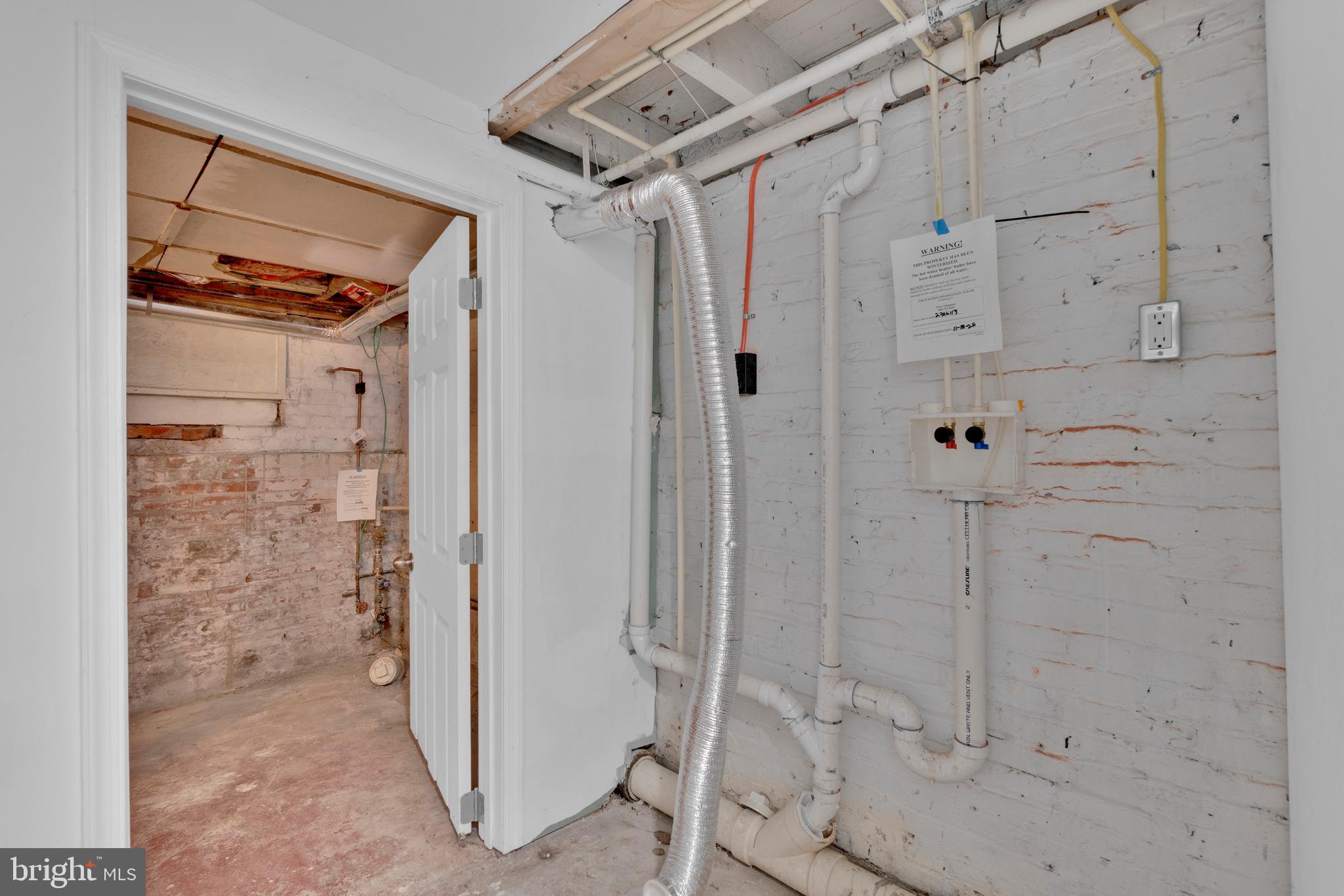 HAMPDEN HISTORIC DISTRICT - Residential