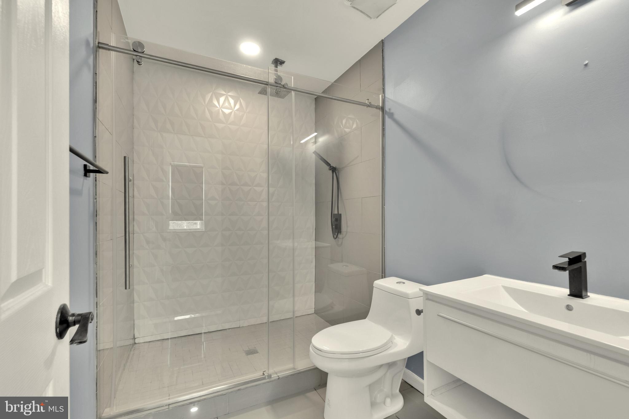 HAMPDEN HISTORIC DISTRICT - Residential