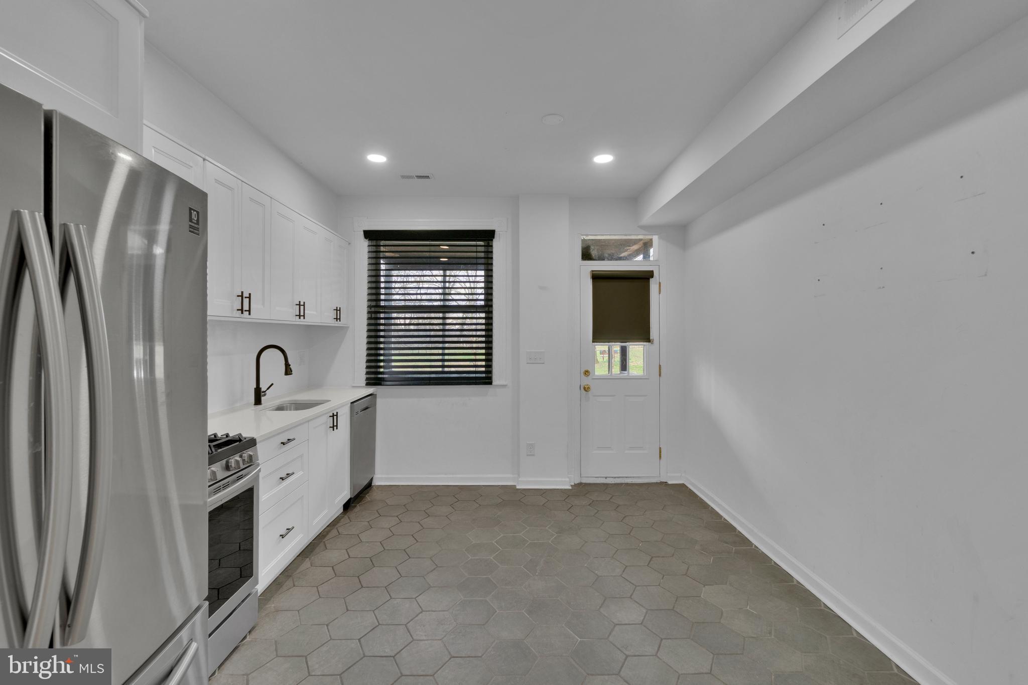 HAMPDEN HISTORIC DISTRICT - Residential