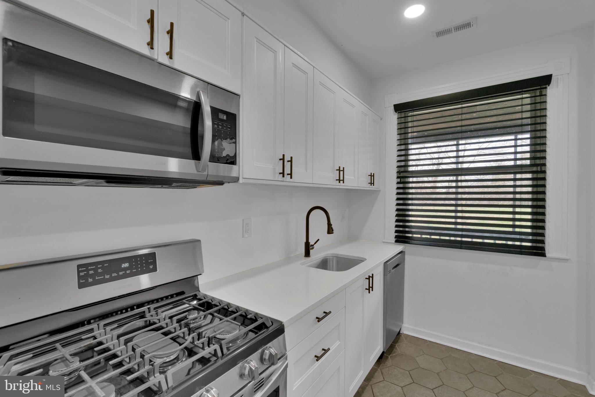 HAMPDEN HISTORIC DISTRICT - Residential