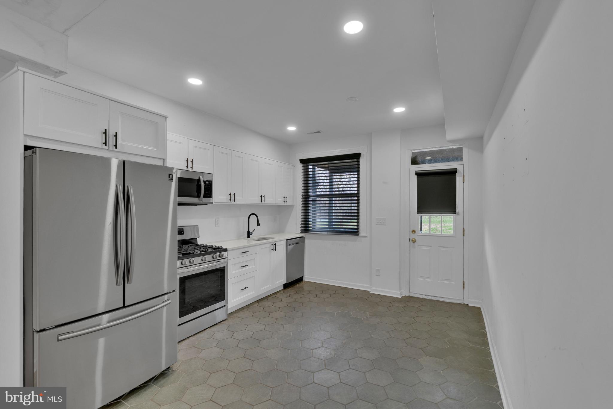 HAMPDEN HISTORIC DISTRICT - Residential