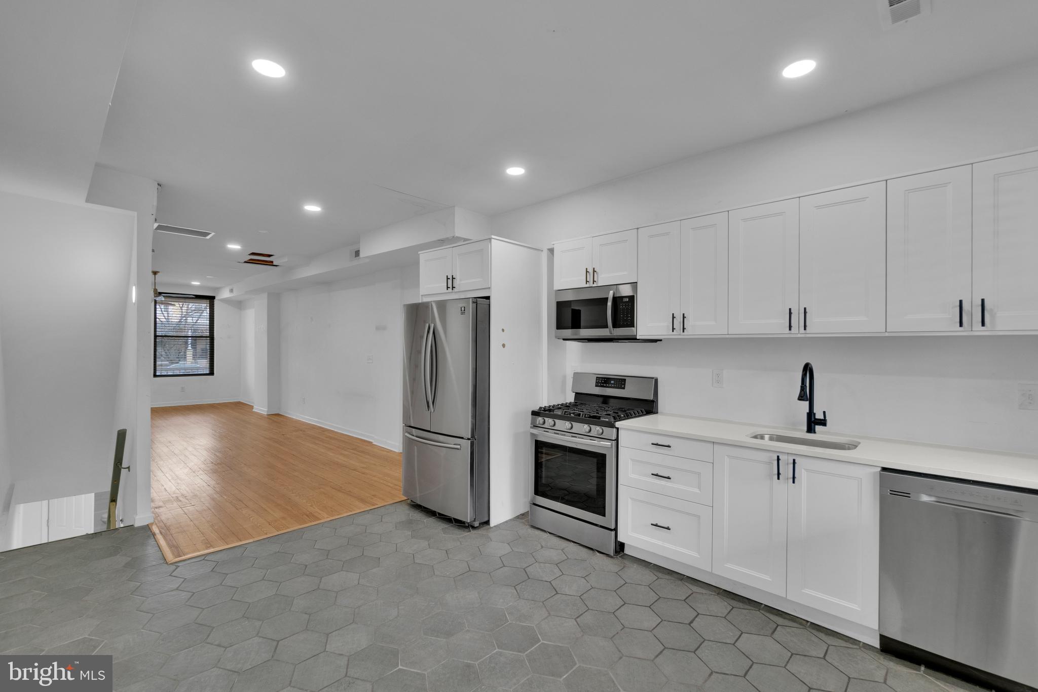 HAMPDEN HISTORIC DISTRICT - Residential