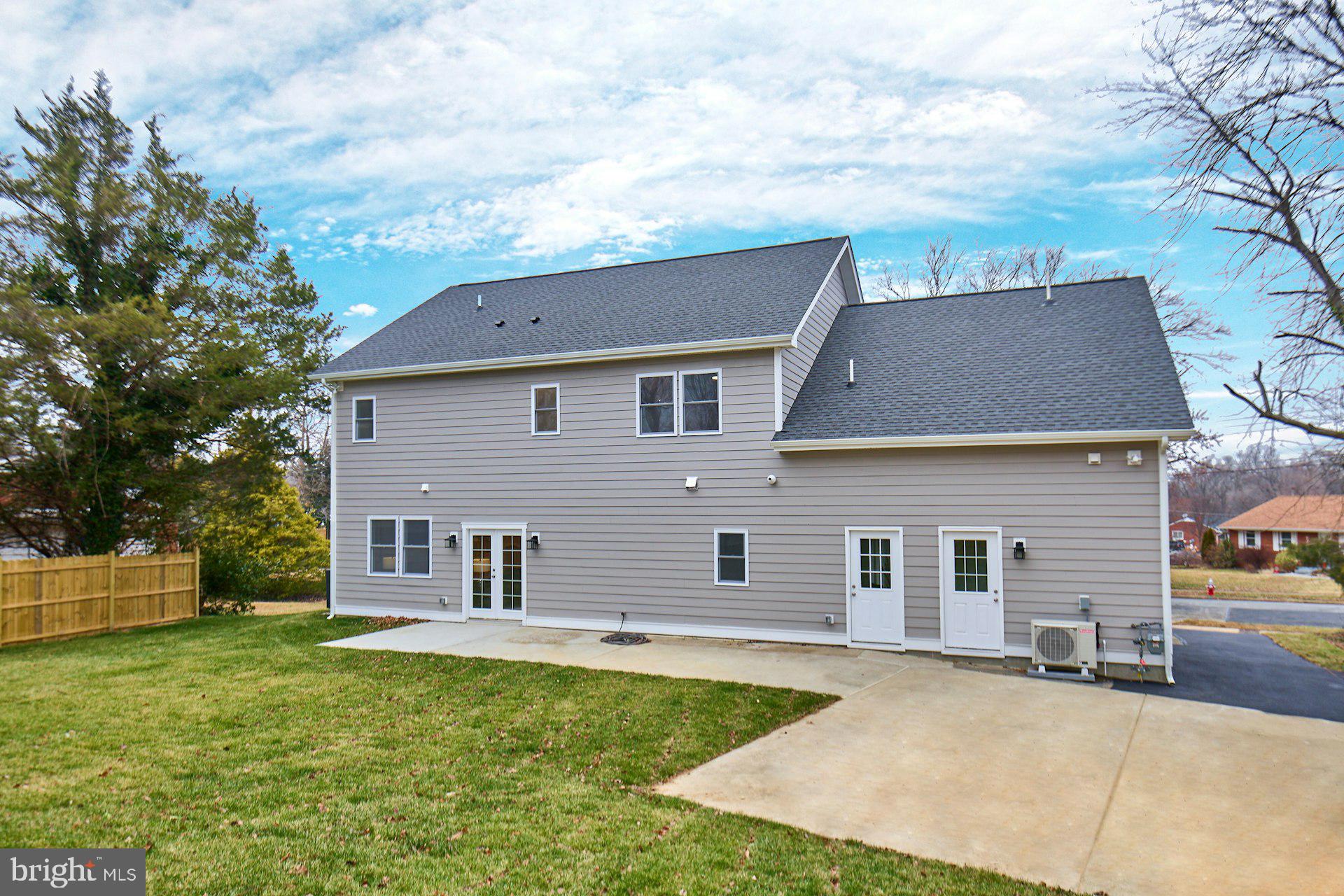 PARKLAWN - Residential