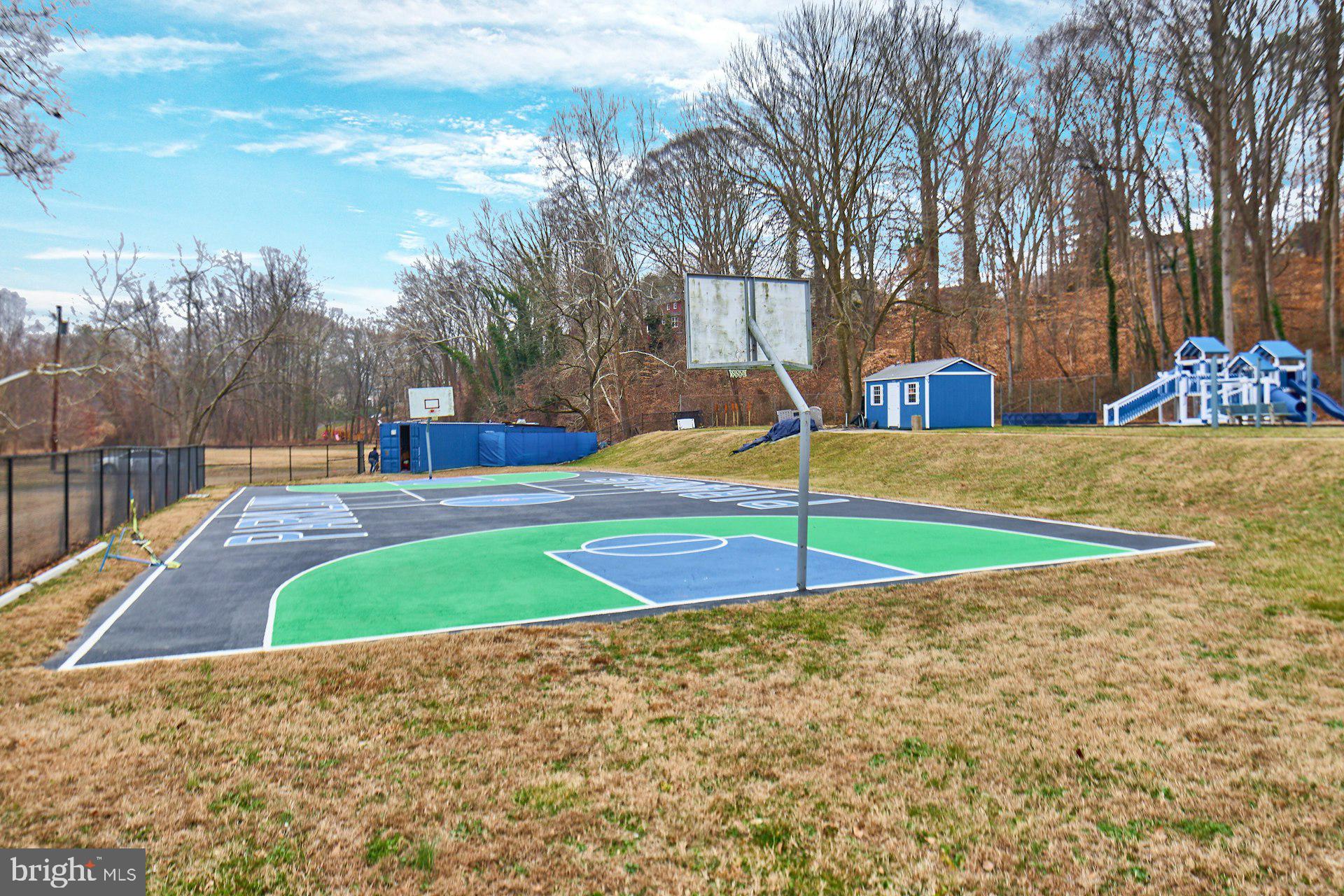 PARKLAWN - Residential