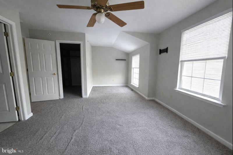 GLENN ROSE - Residential Lease