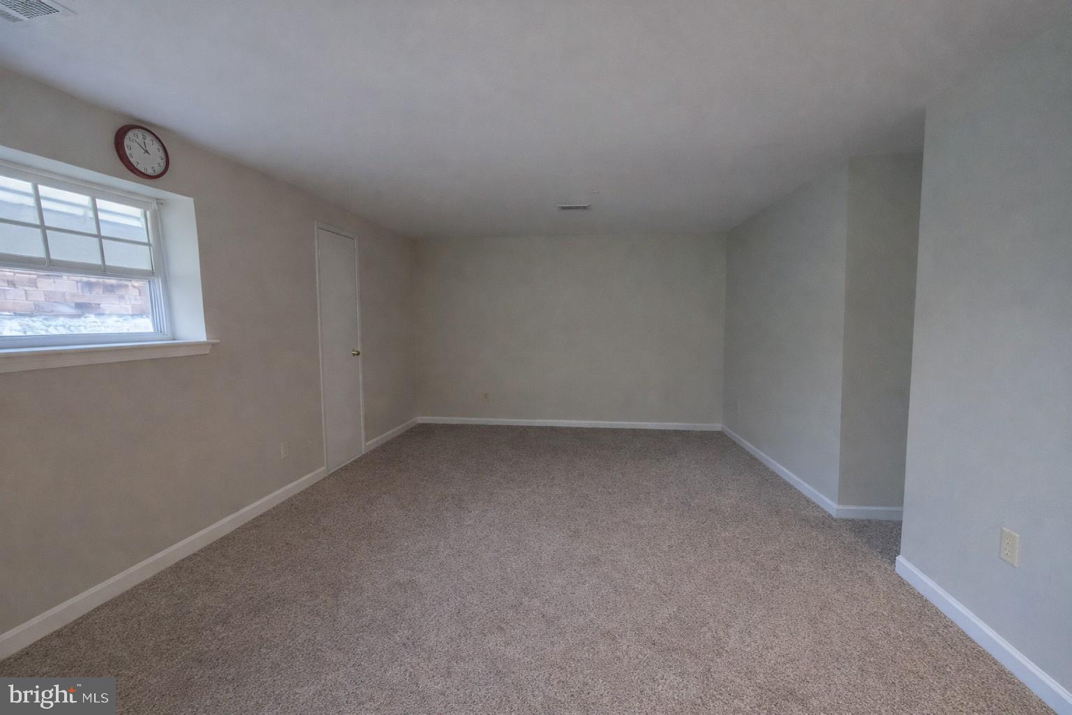 GLENN ROSE - Residential Lease