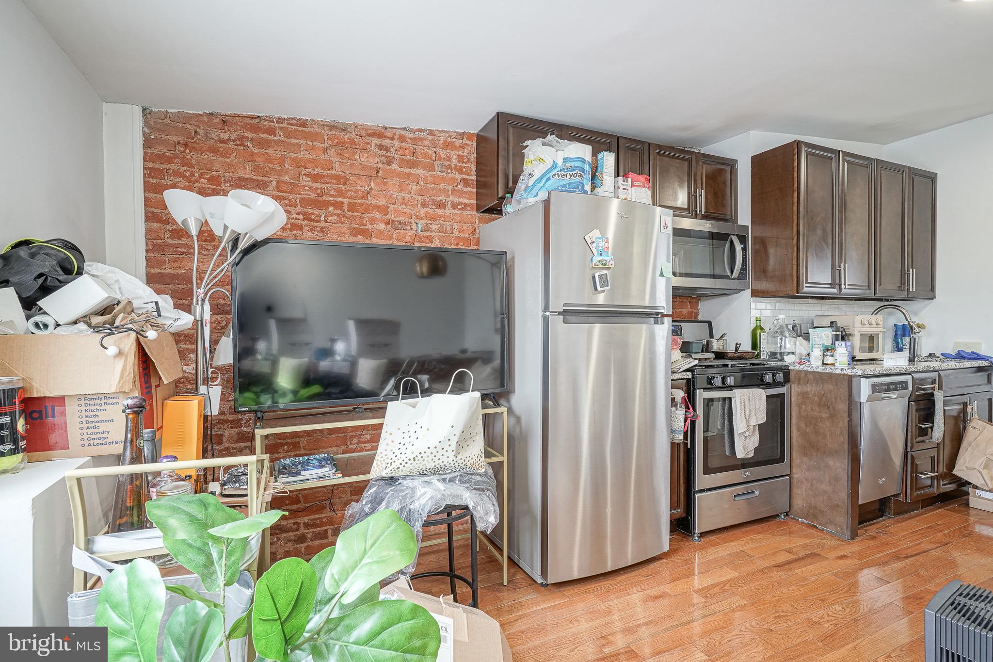 FRANCISVILLE - Residential Income