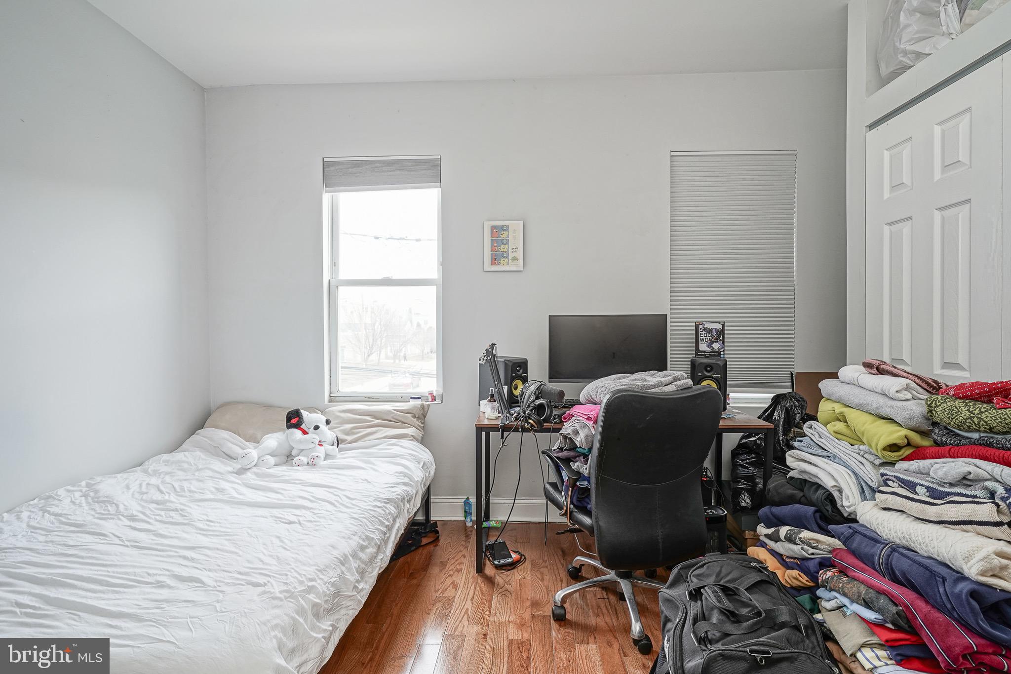 FRANCISVILLE - Residential Income