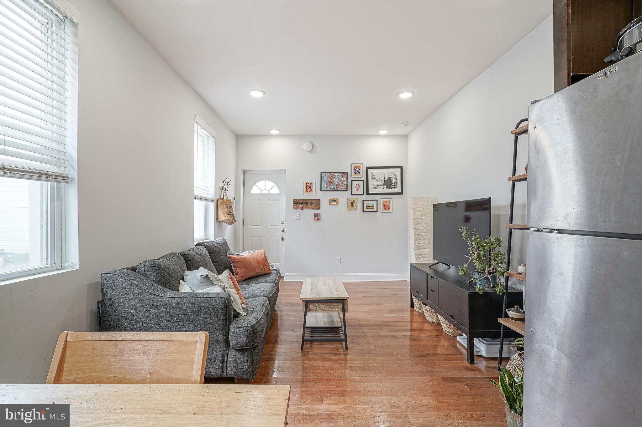 FRANCISVILLE - Residential Income