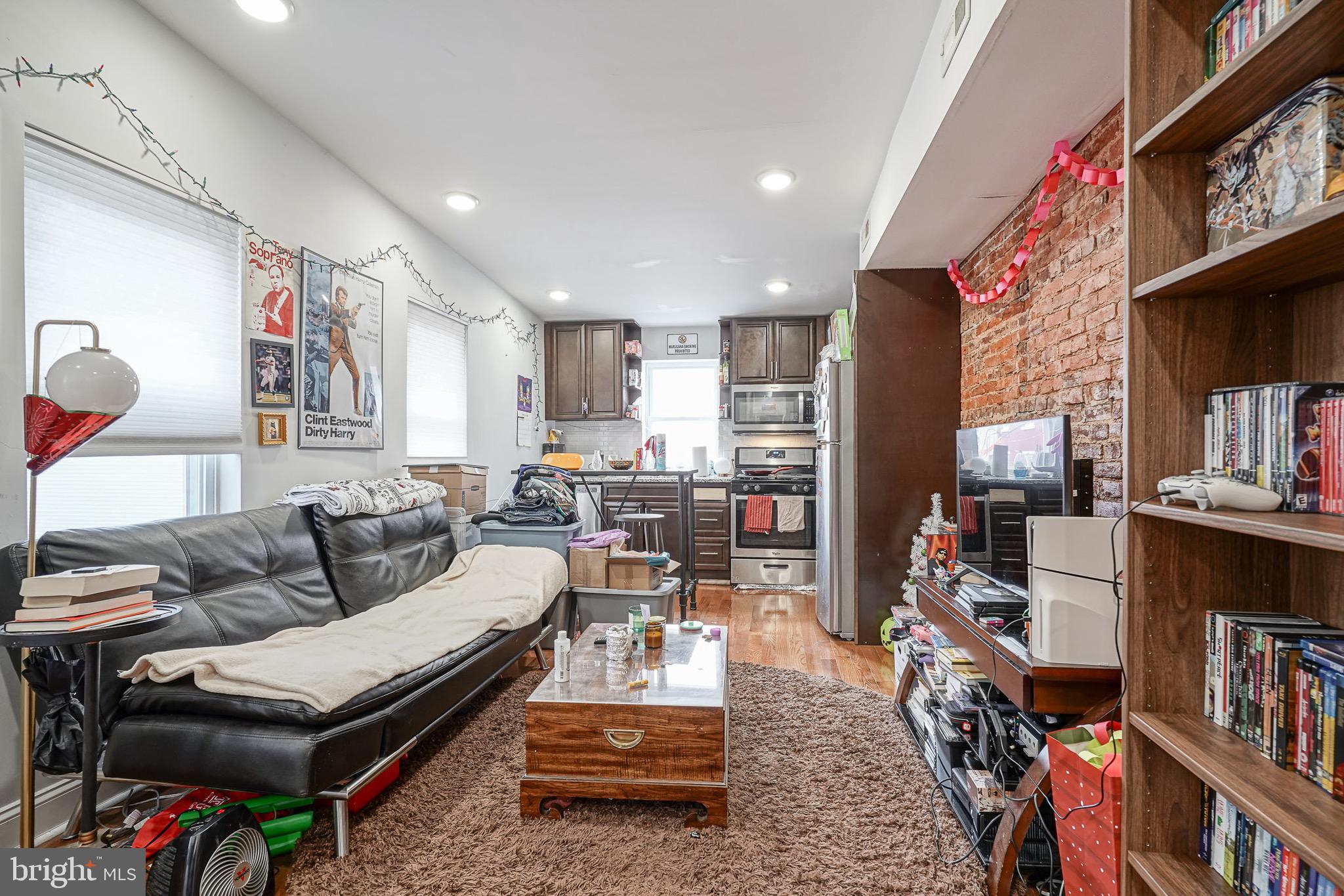 FRANCISVILLE - Residential Income