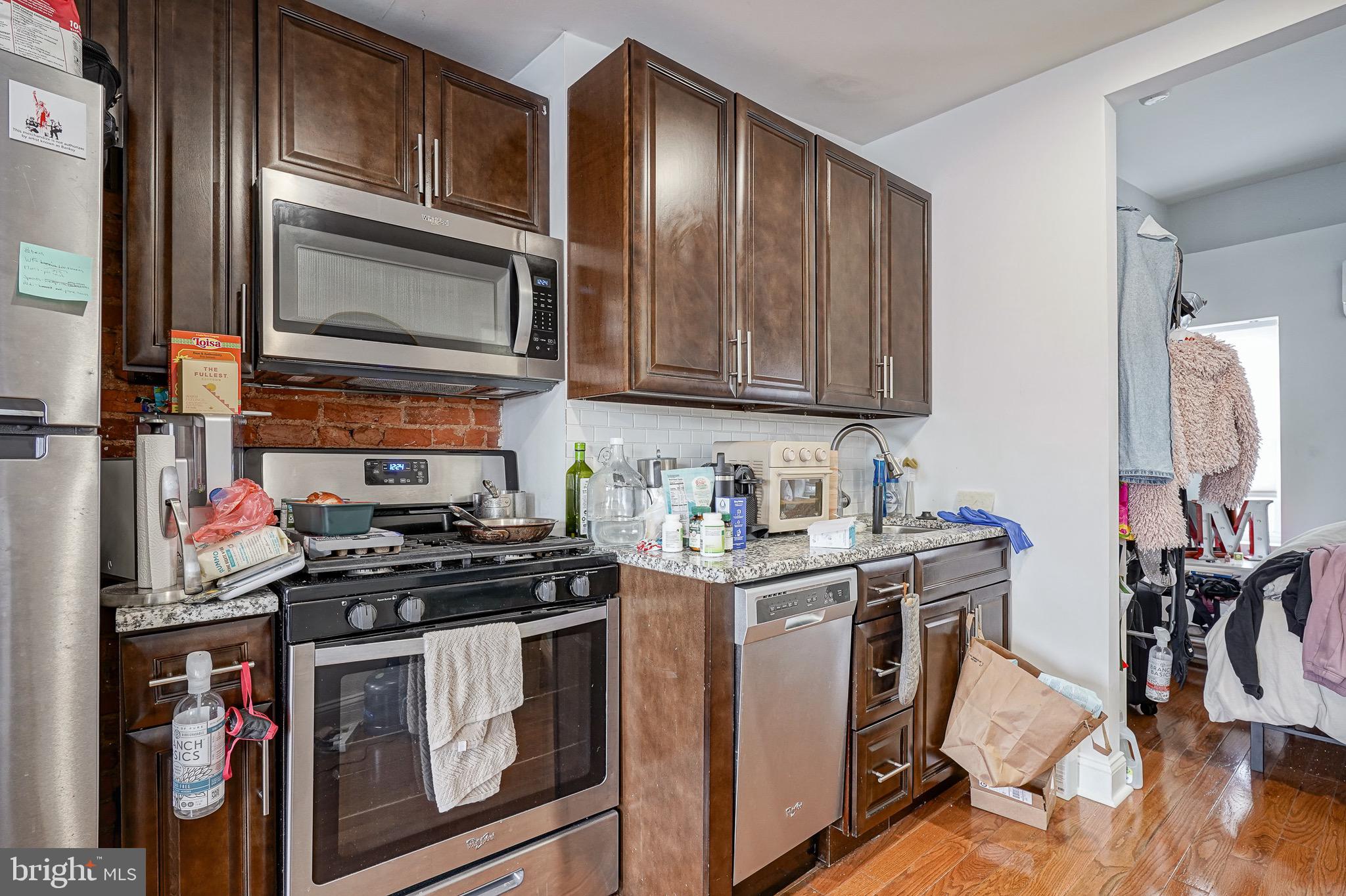 FRANCISVILLE - Residential Income