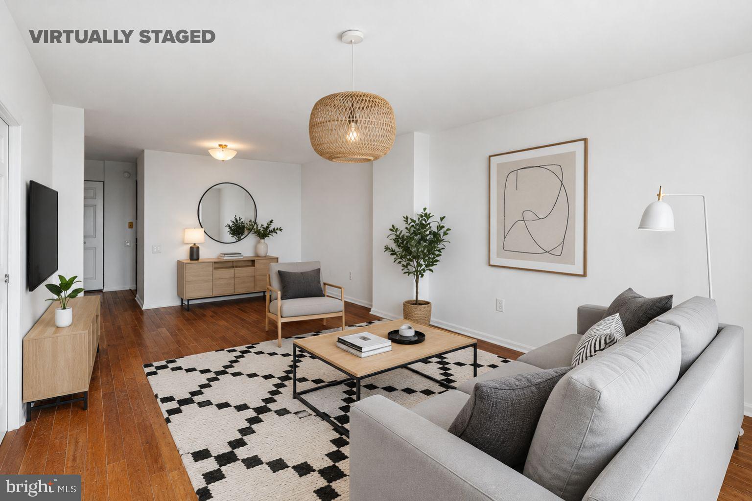 1420 LOCUST STREET 33R