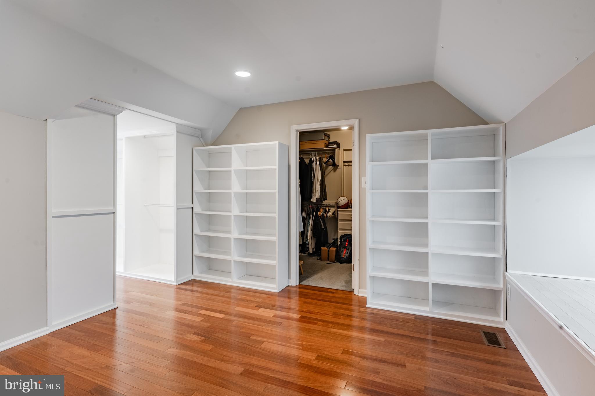 STANWOOD FARMS - Residential